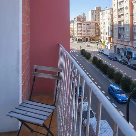 Rubia Duquesa Villahermosa, Amplio Apartman *
